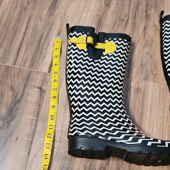 Capelli Stylish Women's Chevron Rain Boots - Black and Yellow - Picture 8 of 15